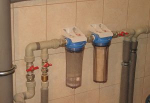 Установка проточного фильтра для воды в Серпухове
